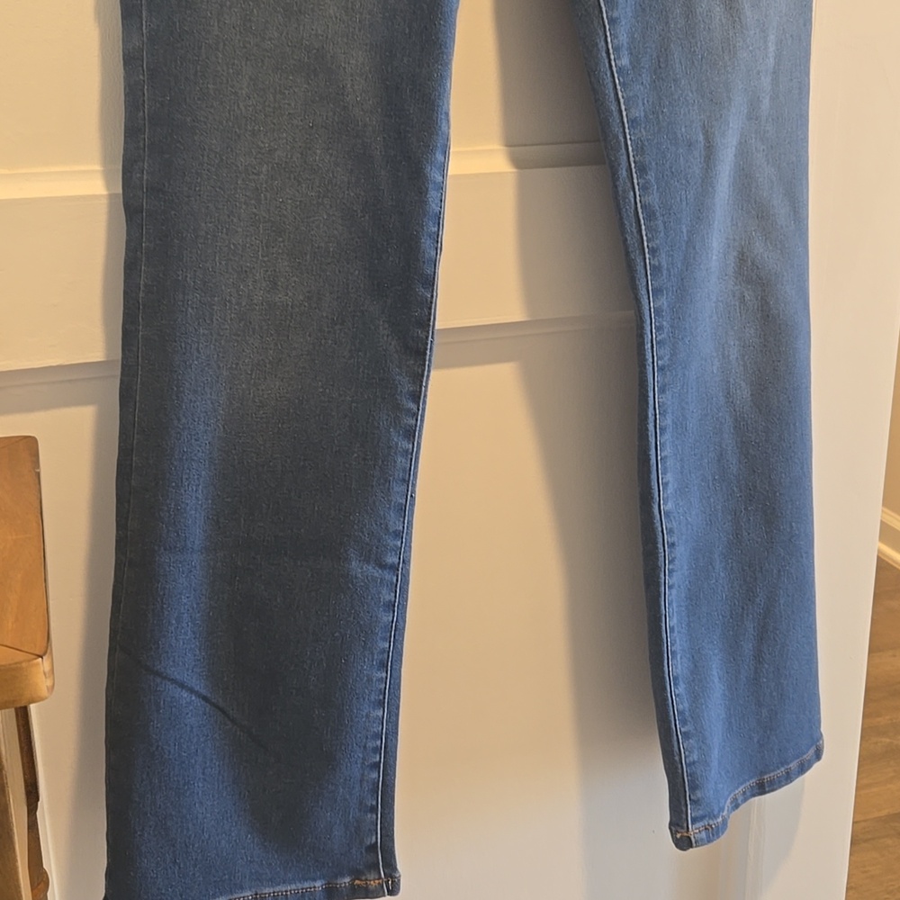 Tahari Women's Straight Leg Blue Jeans - Picture 7 of 14